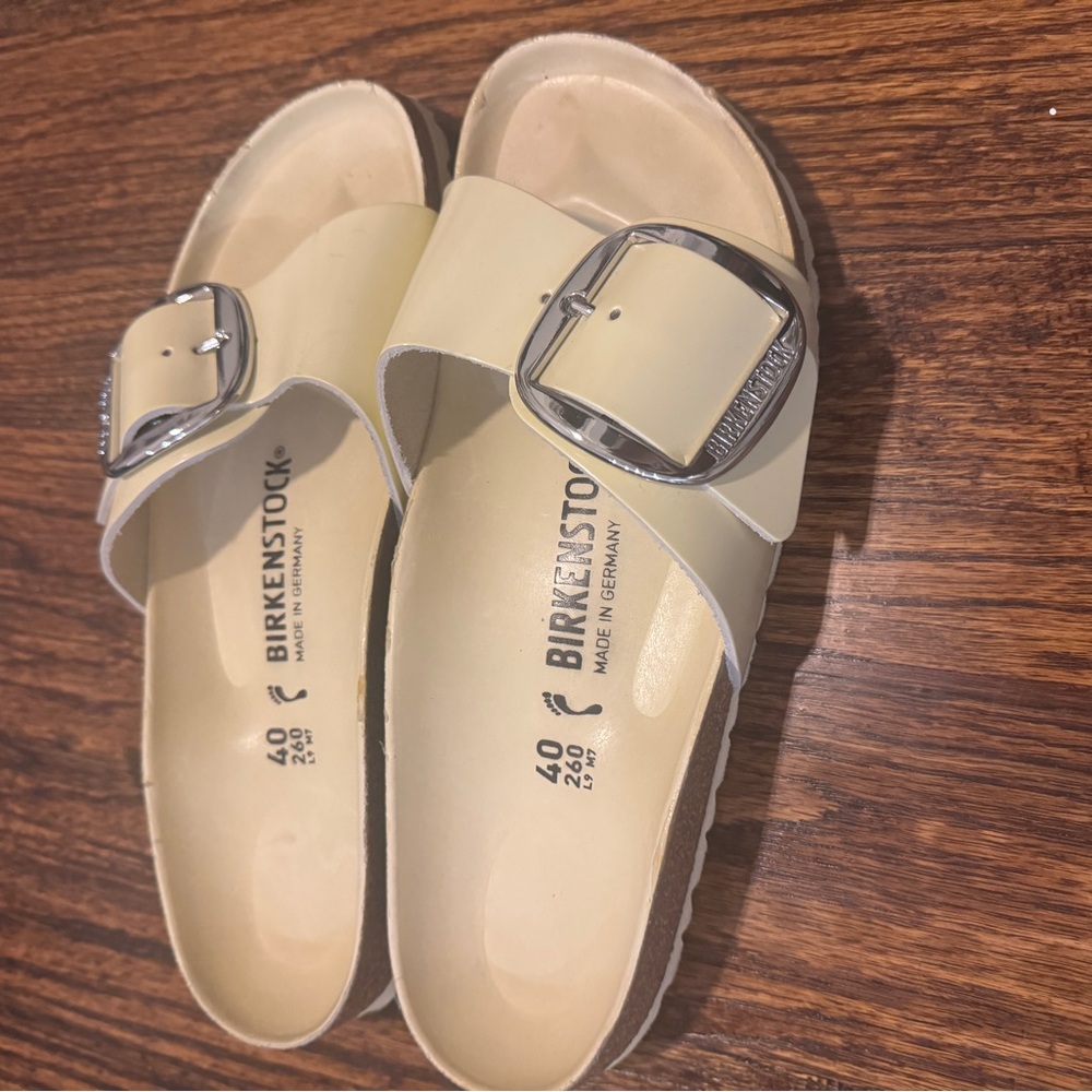 Women yellow Birkenstock size 10 (40)